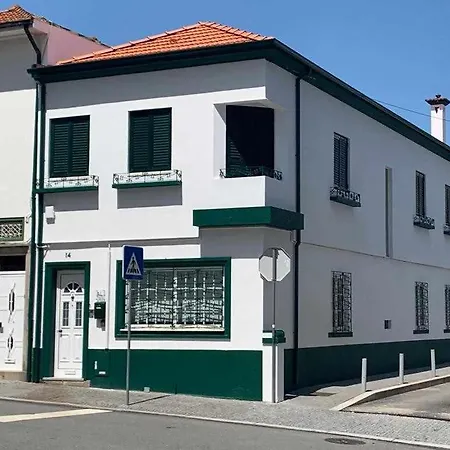 Casinha Dos Avos A 5 Minutos Do Centro Historico Σαλέ